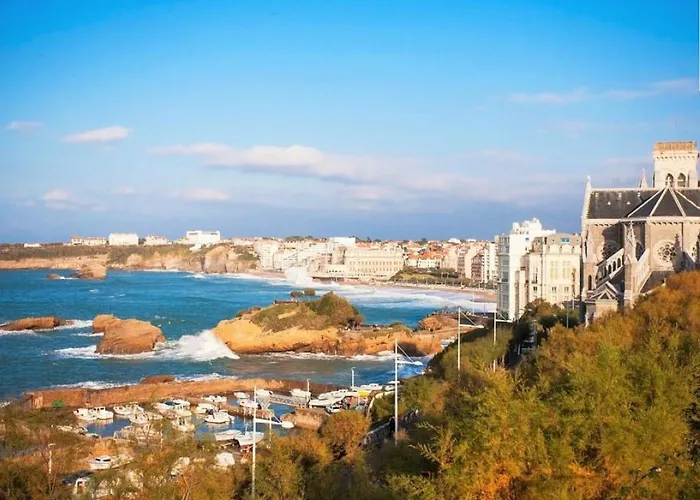 Cosy A Biarritz, Proche Des Commerces Et Plages, Avec Parking Et Balcon - Fr-1-3-607 *