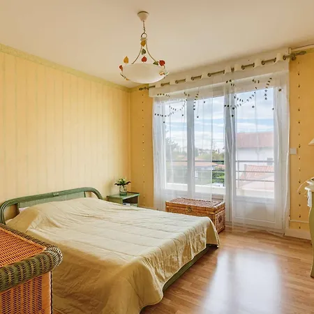 Cosy A Biarritz, Proche Des Commerces Et Plages, Avec Parking Et Balcon - Fr-1-3-607 * ביאריץ
